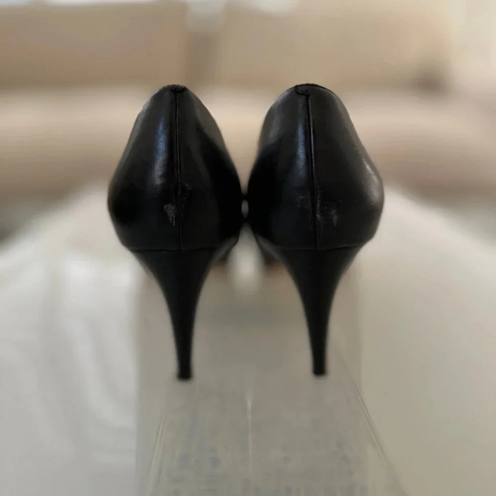 Cole Haan Leather Pumps in Black - Size 10.5